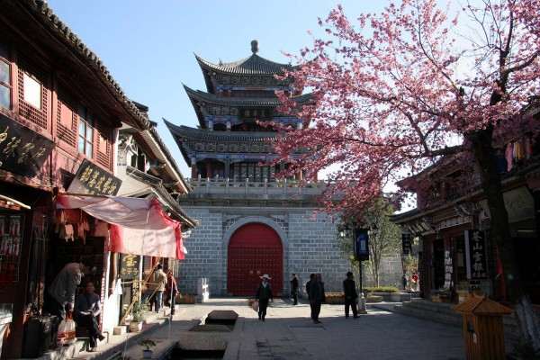 TOUR VÂN NAM ĐƯỜNG BỘ GIẢM GIÁ NHẤT 2025 HÀ KHẨU – MÔNG TỰ – THÀNH CỔ ĐẠI LÝ – THÀNH CỔ LỆ GIANG – THÀNH CỔ SA KHÊ - CÔN MINH- HỒ NHĨ HẢI TOUR 5 NGÀY 4 ĐÊM 